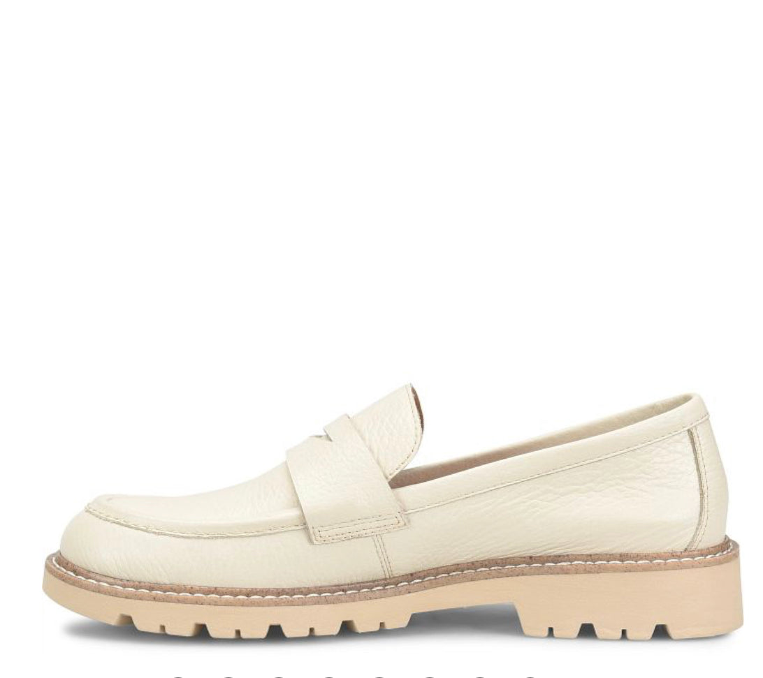 Comfortiva Lakota Cream Women’s Shoe - All Mixed Up