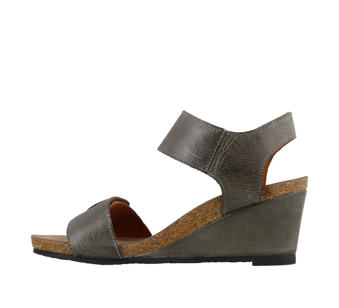 Taos Carousel 2 Women’s Wedge Sandal Graphite - All Mixed Up